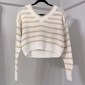 american eagle cropped v-neck sweater , size xs